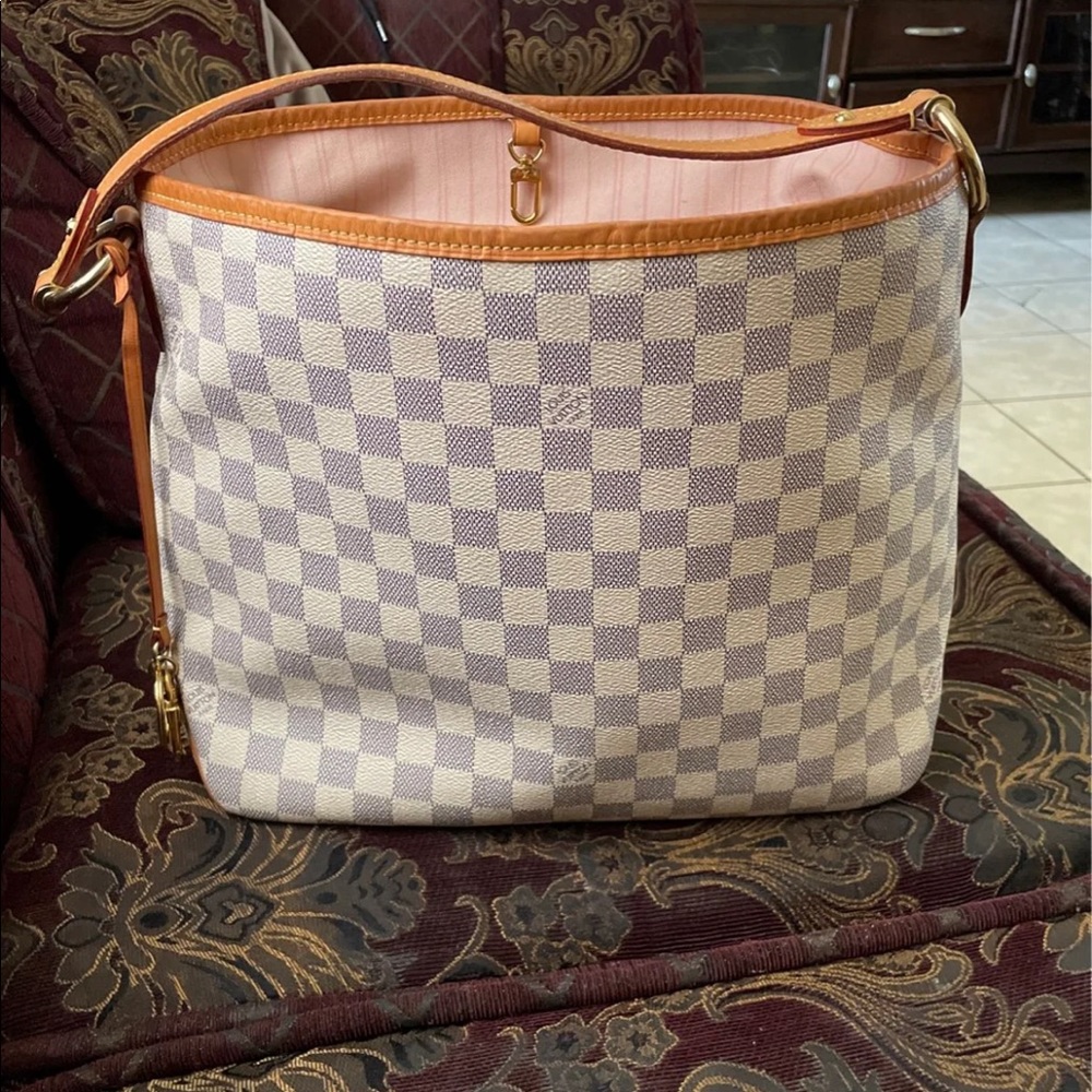 SOLD on M